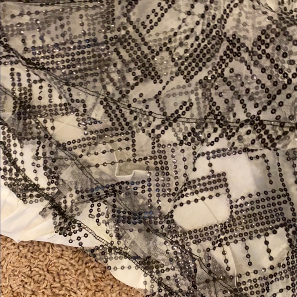 Tadashi Shoji skirt size 0 - Picture 3 of 5